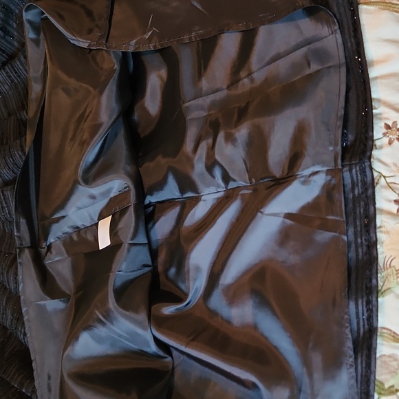 Talbot black full skirt - Picture 6 of 8